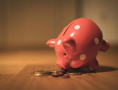 Best Savings Accounts in 2026 [High-Yield vs. Traditional vs. Money Market]