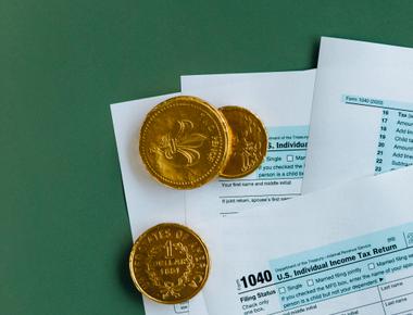 Roth IRA Contribution Limits 2026 [Income Phases, Rules & Backdoor Roth]