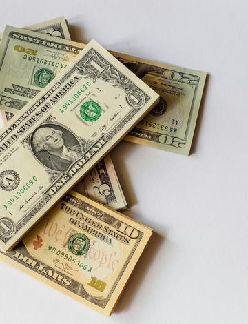 How to Legally Pay Less in Taxes in 2026 - The Complete Strategy Guide for Every Income Level