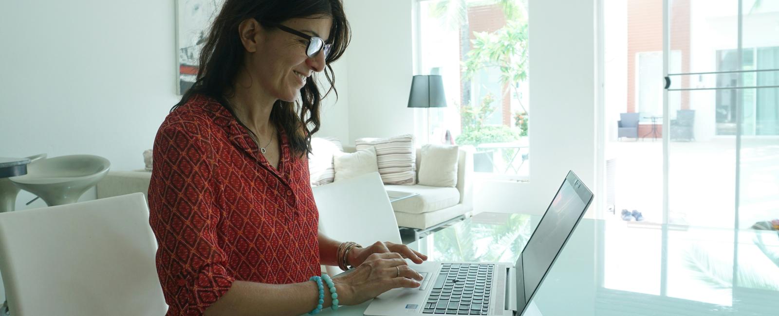 Best Online Jobs in 2026 [15 Legitimate Opportunities by Income Level]