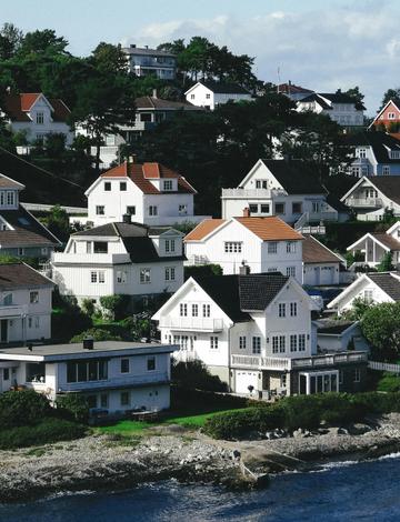 How to Invest in Real Estate With Little or No Money in 2026